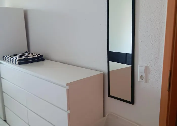 Crew Quartier Serviced Ideal Für Monteure 3 Mit Küche, Bad, Waschmaschine, Flat Tv, Wifi Apartamento *