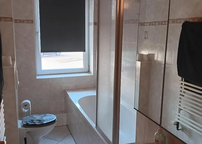 Crew Quartier Serviced Ideal Für Monteure 3 Mit Küche, Bad, Waschmaschine, Flat Tv, Wifi Apartamento Merseburgo